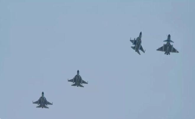 优质剧情 与人物同呼吸共命运海报