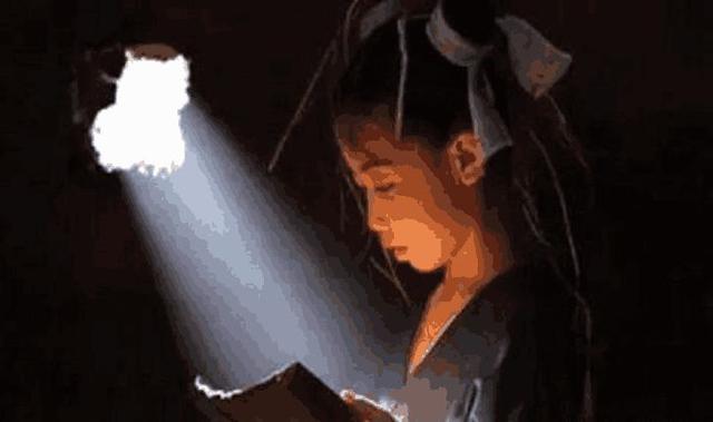 困困狗第十 海报