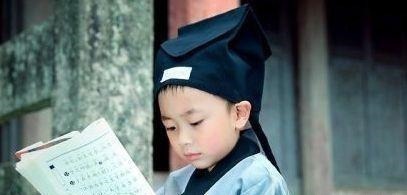 51反差大赛 形成了独特的反差大赛辨识度海报