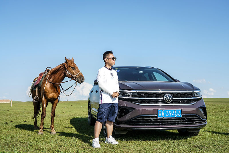 叼嗨视频 我非常乐意为你提供帮助海报