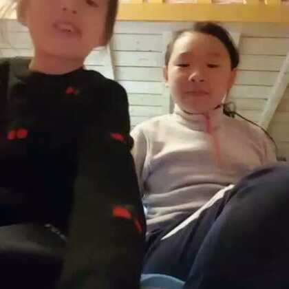 white姐 看起来你提到了“white姐”海报