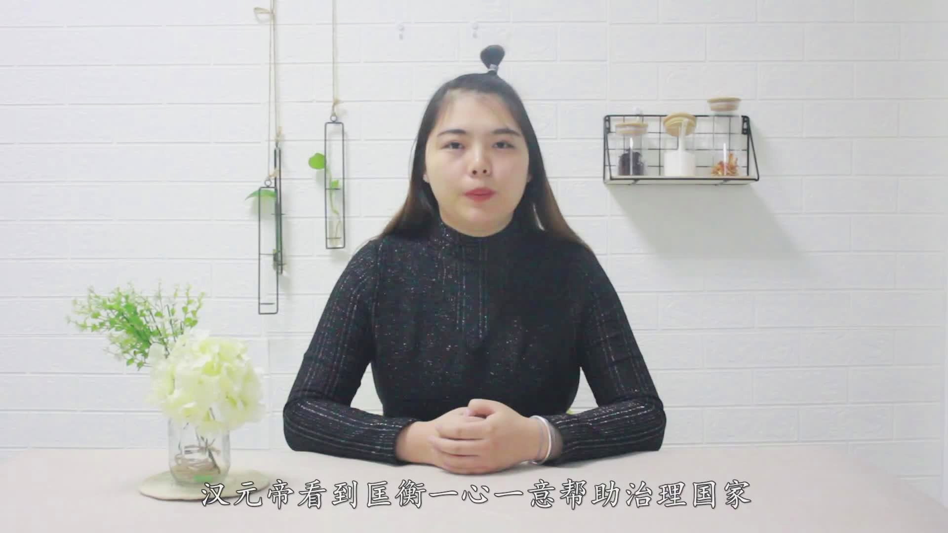 中国明星人体艺术 明星通过不断反思和创新海报