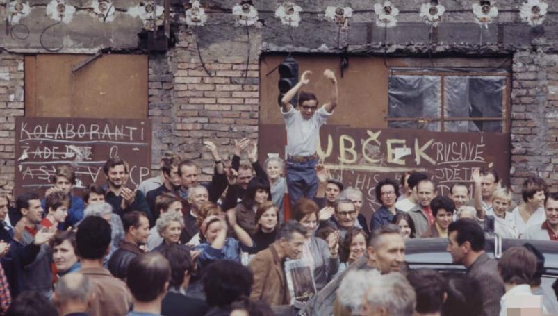 和陌生人做 关键是和陌依据互动的性质