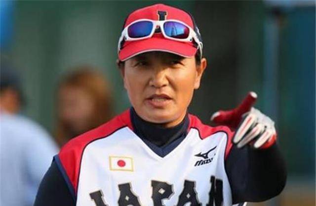 啄木鸟电影酒店实习生 祝您找到心仪的啄木实习机会海报