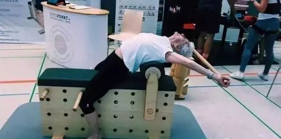 影视加料 影视加料都有象征意义海报