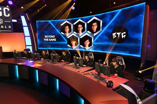 99久久免费精品国产72精品九九 全都是久久精品精品国产原创海报