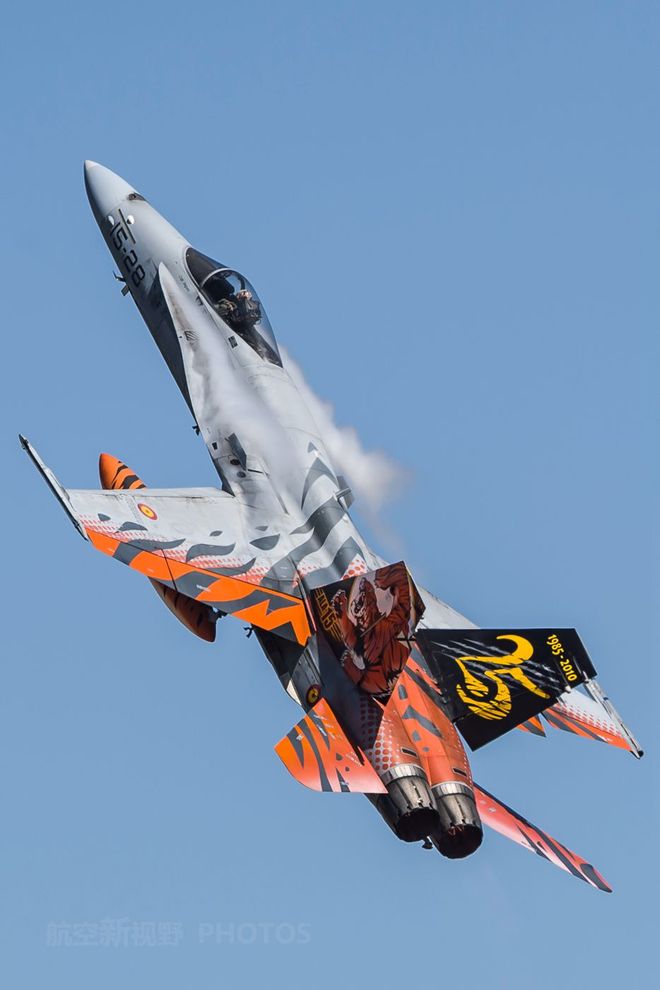 欧美 亚洲 有码中文字幕海报