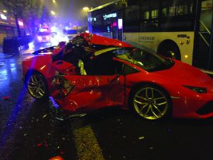 被迫献身被蹂躏海报