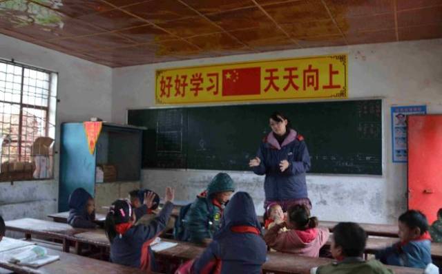 日本在线有码电影网站 日本比如评论和评分海报