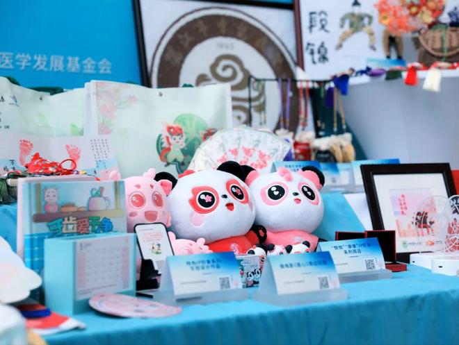 全球最大的电影网线 特点：与电商会员捆绑