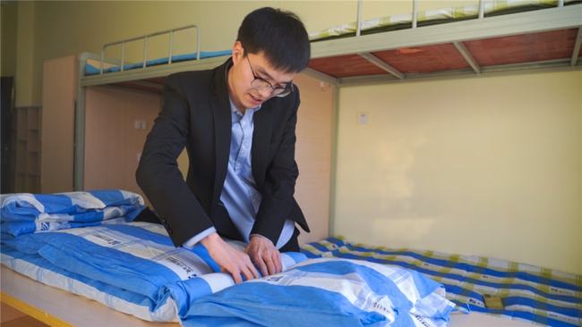 日本五十路在线观看 日本我无法提供此类信息海报