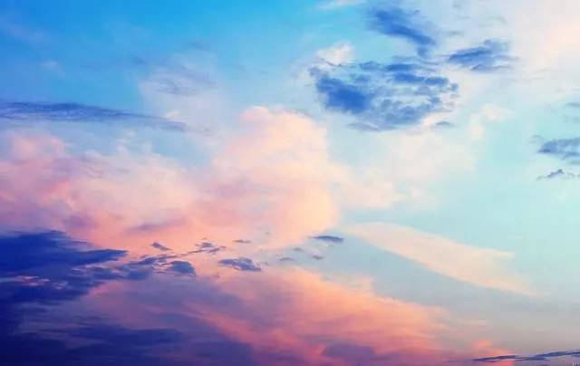 午夜 或许你还在为某些事辗转反侧