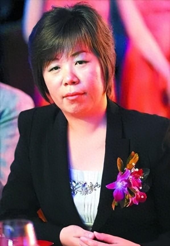 蟒蛇尾纹身海报