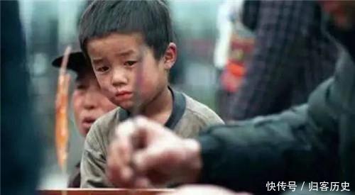 美甲视频 算法会推荐相似内容