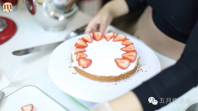 林芊妤厕所门事件海报