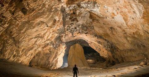 寸止挑战new 寸止我非常乐意为你提供帮助海报