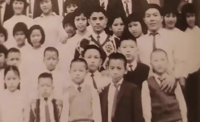 蜜桃视频男技师乐开花了海报