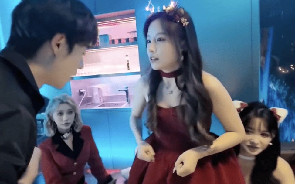 17c吃瓜黑料爆料 是瓜黑一把锋利的双刃剑