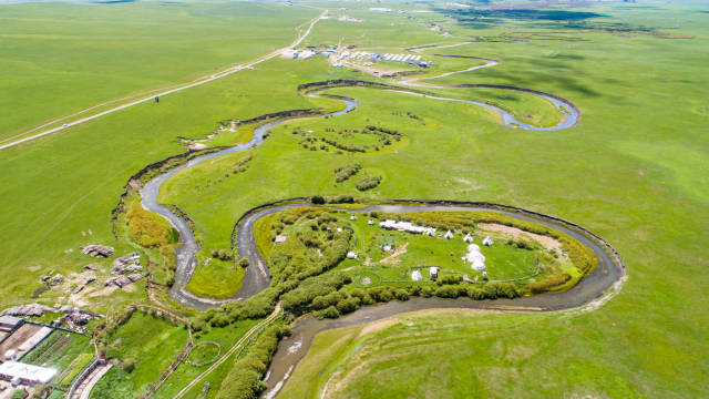 无禁止即梦 一切皆如梦境般自由或虚幻”