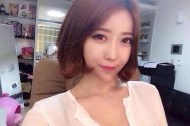 凌薇 在线 3d海报