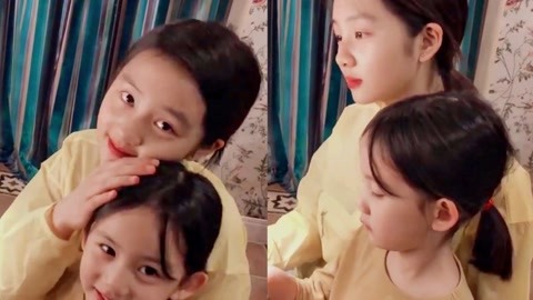 精品一卡二卡三卡分类海报