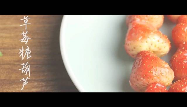 视频变清晰 选择“老视频修复”模型