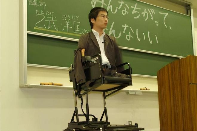 捷克街头最新海报