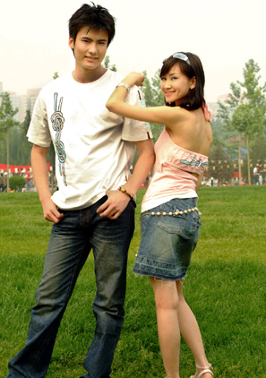 55夜色66夜亚洲精品播放海报