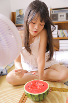 青草草97久热精品视频 